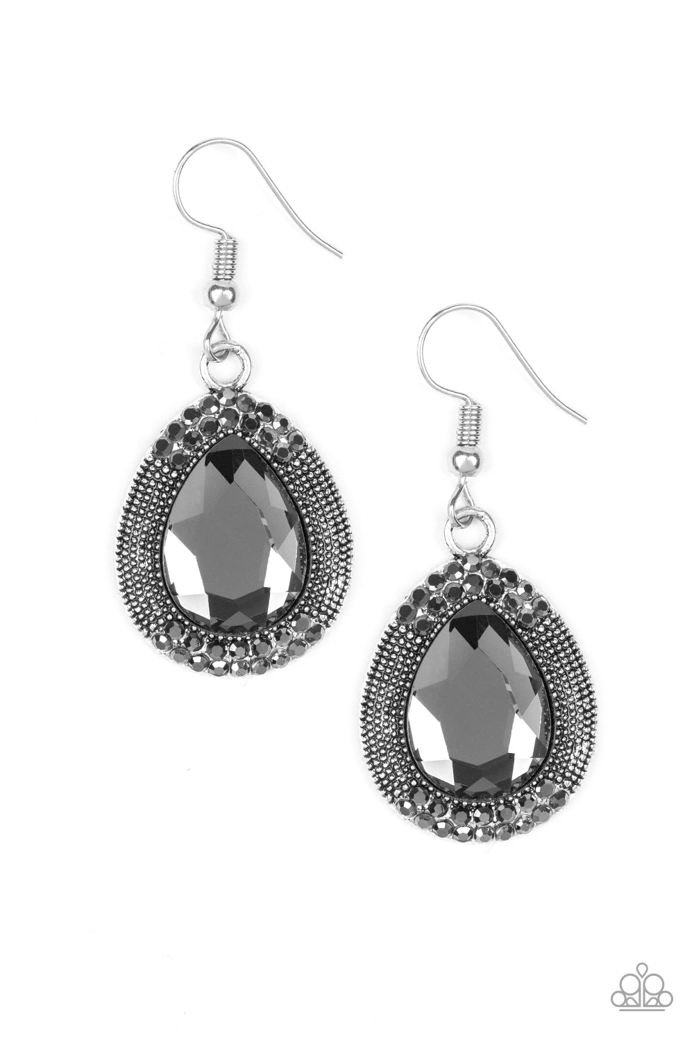brought✽to✽you✽by✽blingflingbykat✽grandmaster-shimmer-silver-earrings✽paparazzi-accessories