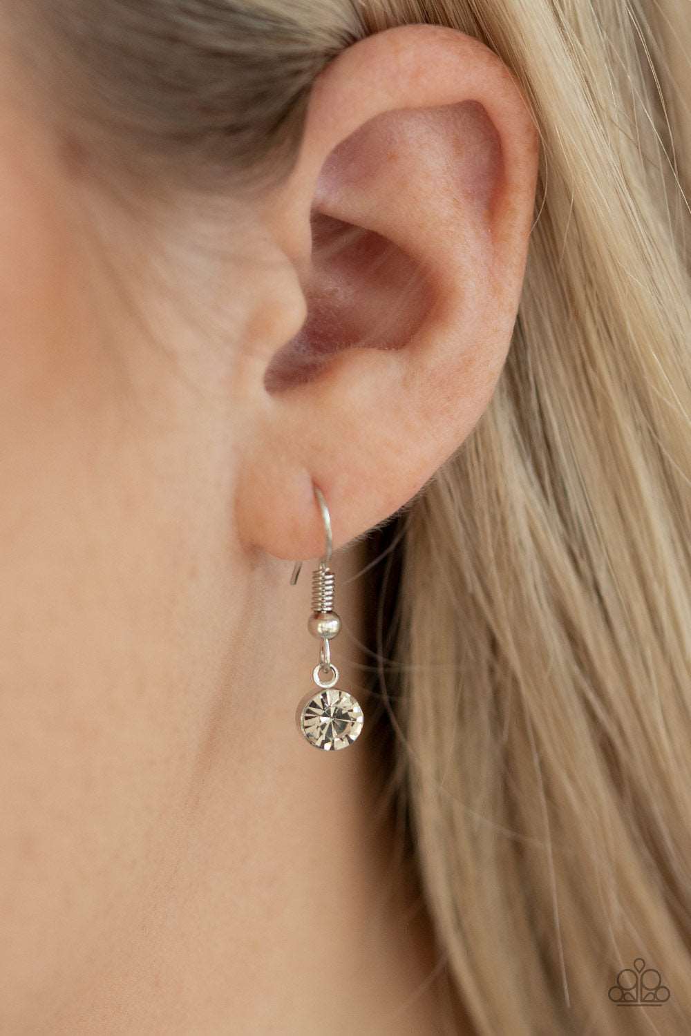 Paparazzi Accessories ✽ A Diamond A Day - Blue Necklace✽Flat Rate Ship $4.50✽