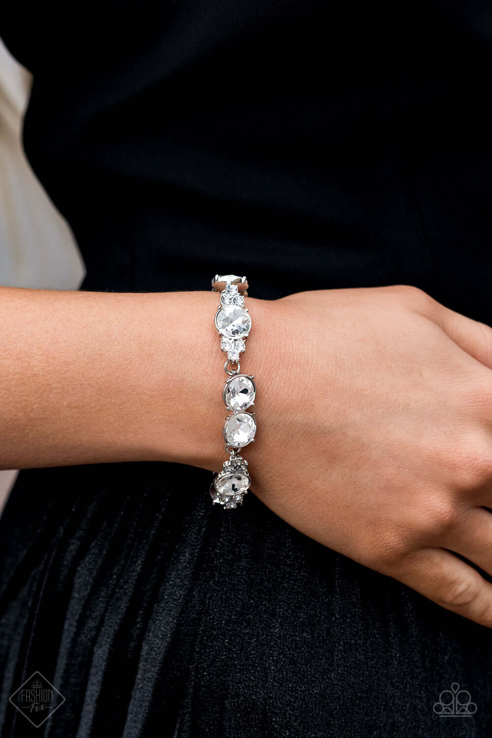 Paparazzi Accessories ✽ Care To Make A Wager? - White Bracelet✽Flat Rate Ship $4.50✽ - Image #2