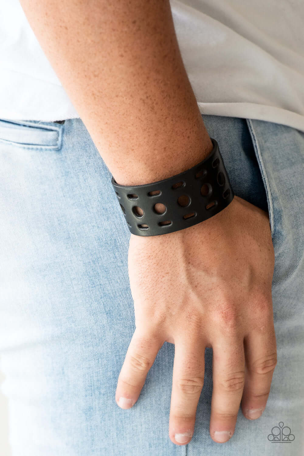 Paparazzi Accessories ✽ Free RANGER - Black Bracelet✽Flat Rate Ship $4.50✽ - Image #2