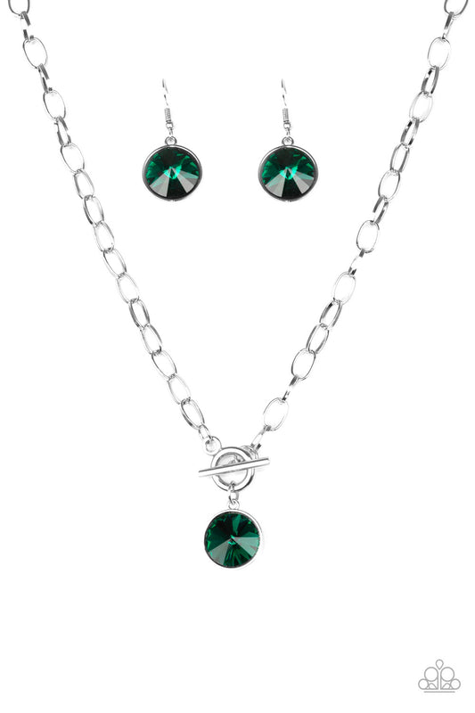 brought✽to✽you✽by✽blingflingbykat✽she-sparkles-on-green-necklace✽paparazzi-accessories