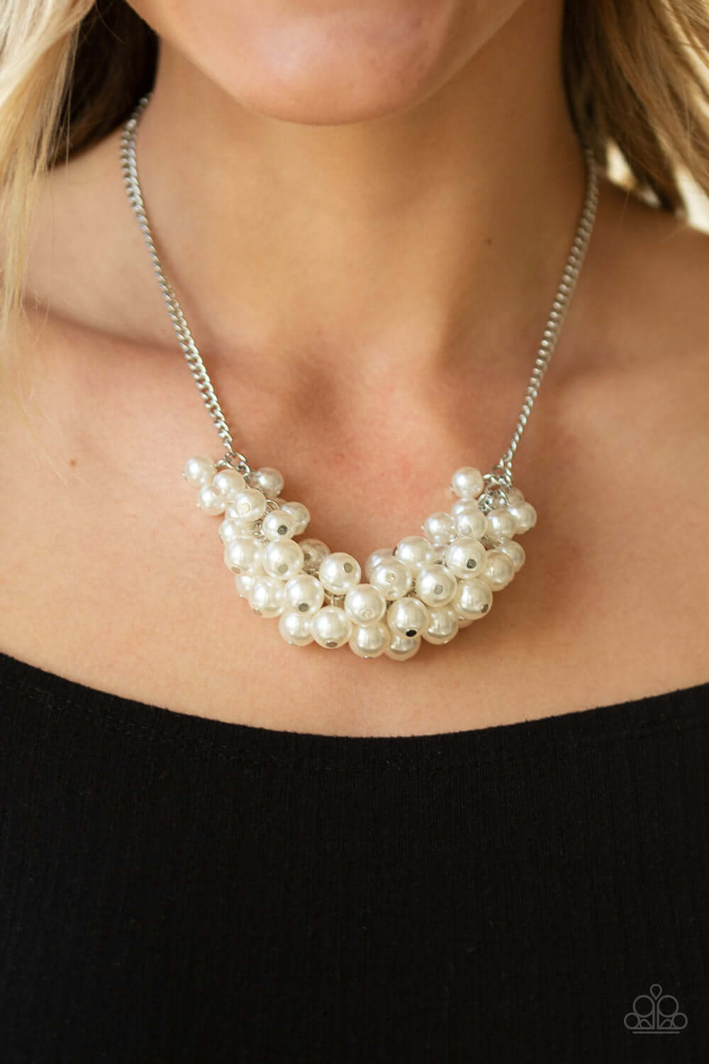 Paparazzi Accessories ✽ Grandiose Glimmer - White Necklace✽Flat Rate Ship $4.50✽ - Image #2