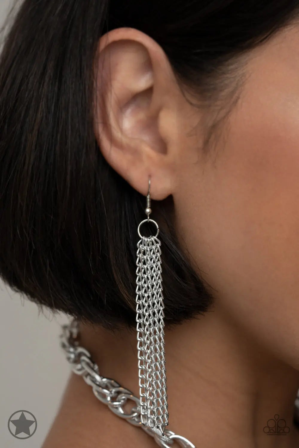 Paparazzi Accessories ✽SCARFed for Attention - Silver Necklace✽Flat Rate Ship $4.50✽ - Image #3