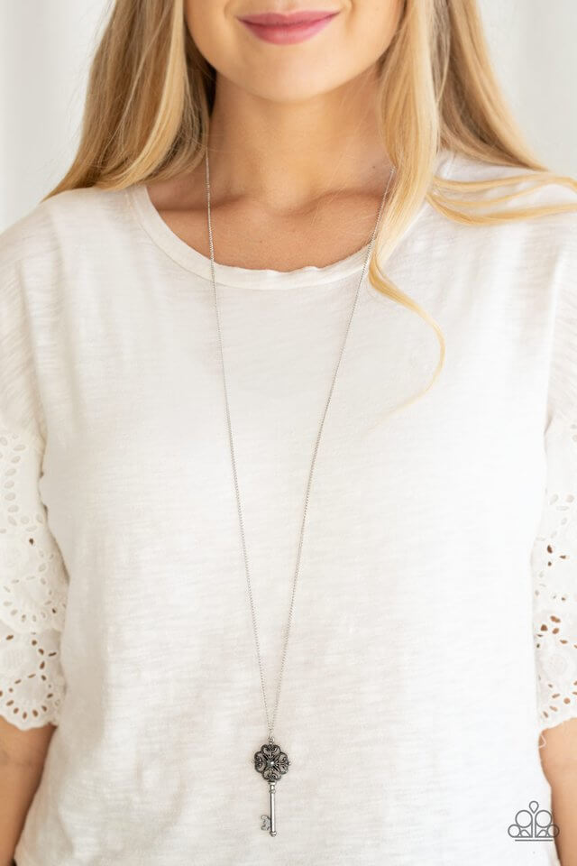 Paparazzi Accessories ❋Got It On Lock - Silver Necklace❋ Flat Rate Ship $4.50❋ - Image #2