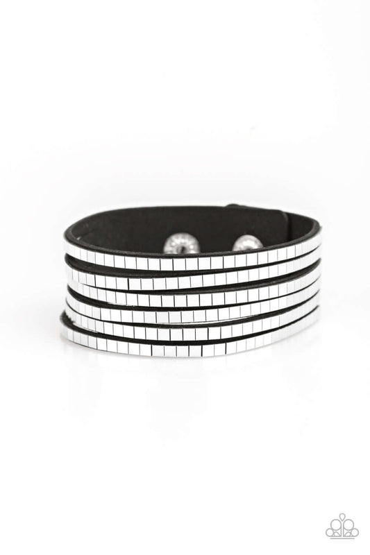 brought✽to✽you✽by✽blingflingbykat✽disco-dazzle-black-bracelet✽paparazzi-accessories