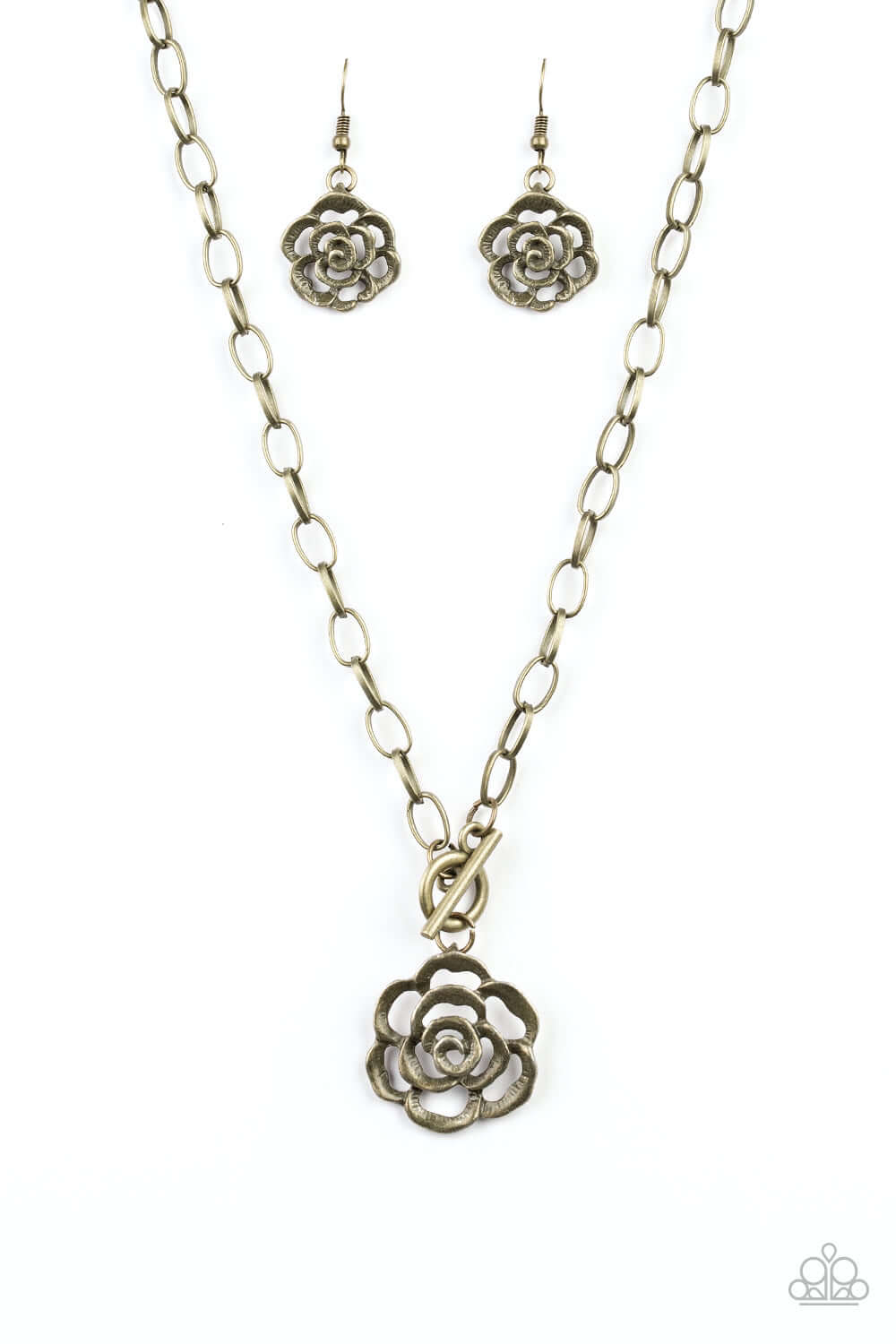 brought✽to✽you✽by✽blingflingbykat✽beautifully-in-bloom-brass-necklace✽paparazzi-accessories