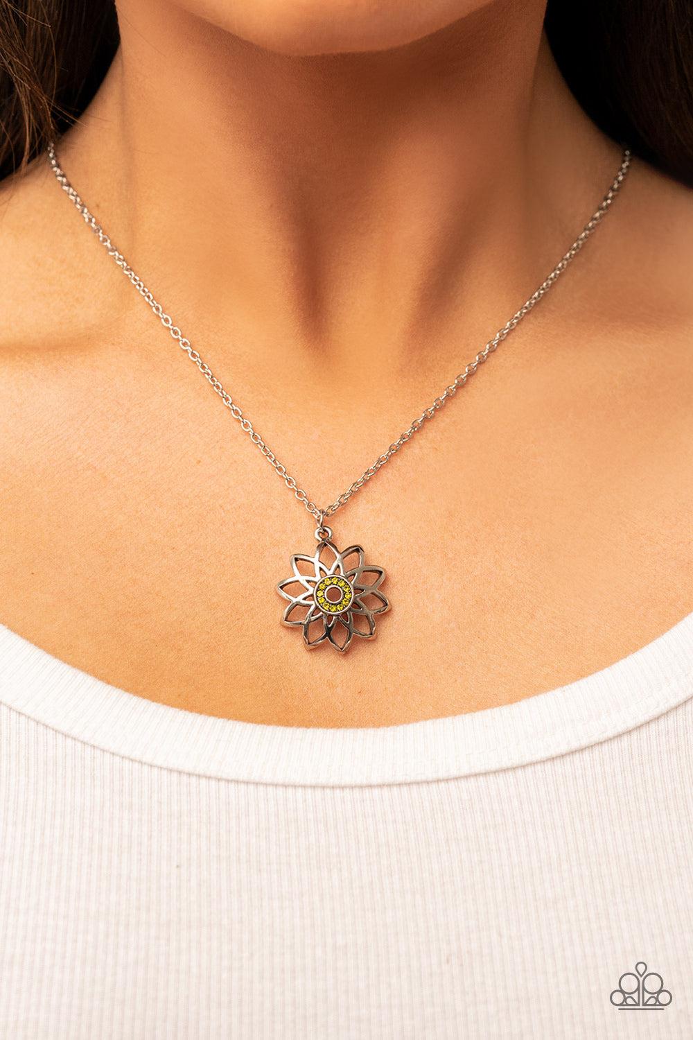 Paparazzi Accessories ❋Farmstead Fairytale - Green Necklace❋ Flat Rate Ship $4.50❋ - Image #2
