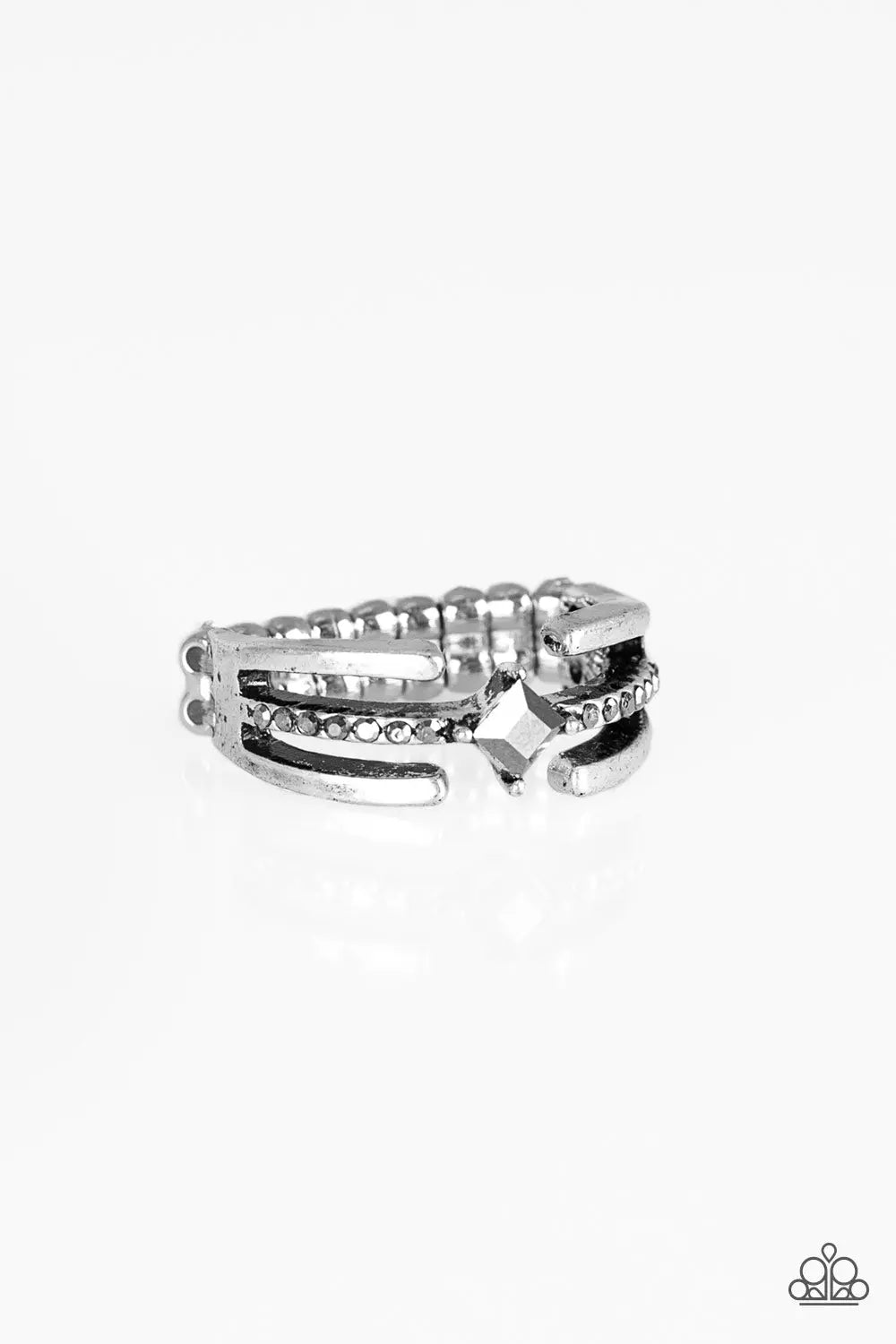 brought✽to✽you✽by✽blingflingbykat✽city-center-silver-ring✽paparazzi-accessories
