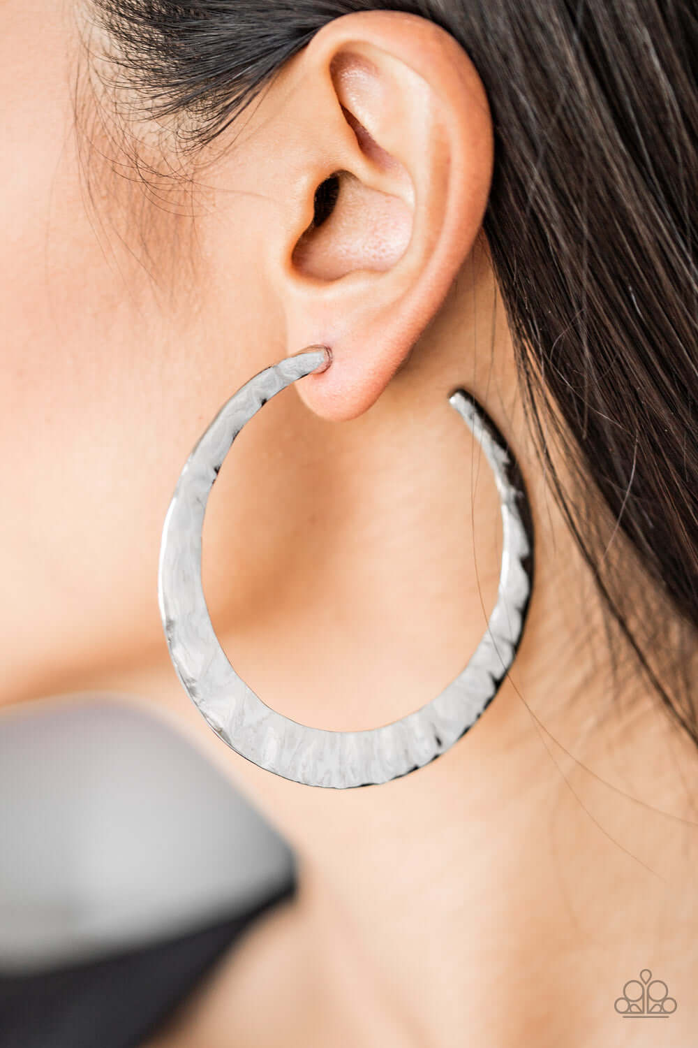 Paparazzi Accessories ✽ Slayers Gonna Slay - Silver Earrings✽Flat Rate Ship $4.50✽ - Image #2