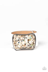brought✽to✽you✽by✽blingflingbykattwinkle-twinkle-little-rock-star-white-bracelet✽paparazzi-accessories