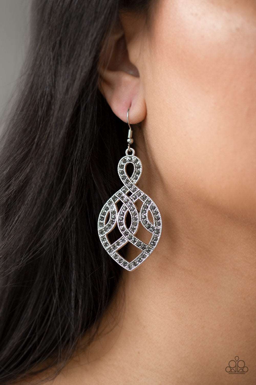 Paparazzi Accessories ✽ A Grand Statement - Silver Earrings✽Flat Rate Ship $4.50✽