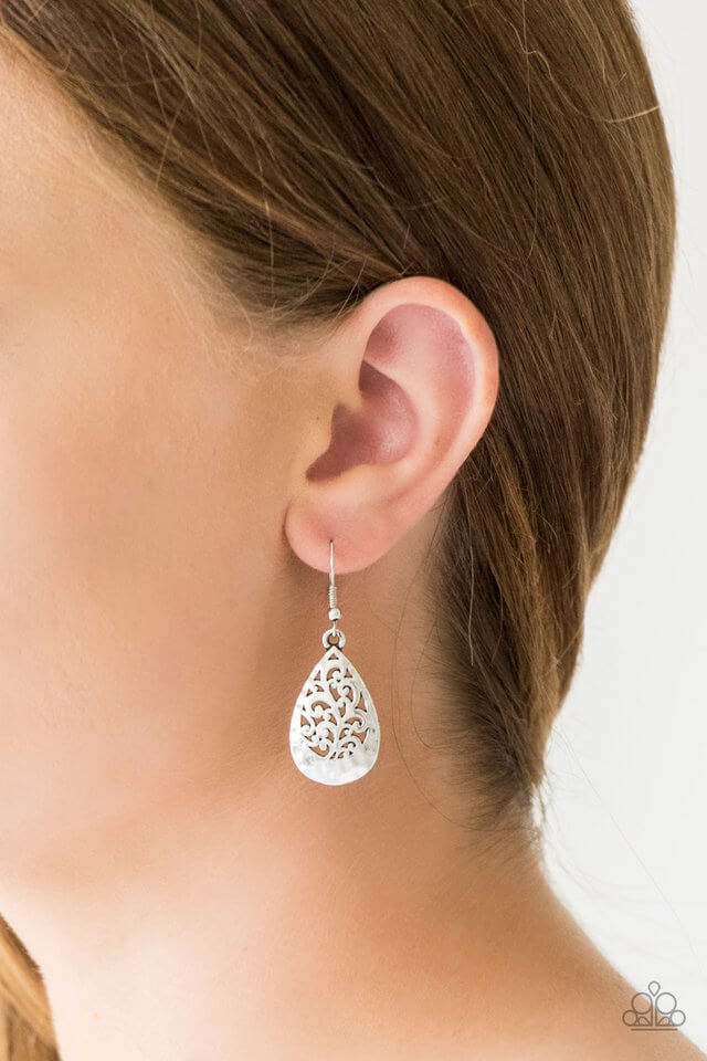 Paparazzi Accessories ✽New Nouveau - Silver Earrings✽Flat Rate Ship $4.50✽ - Image #2