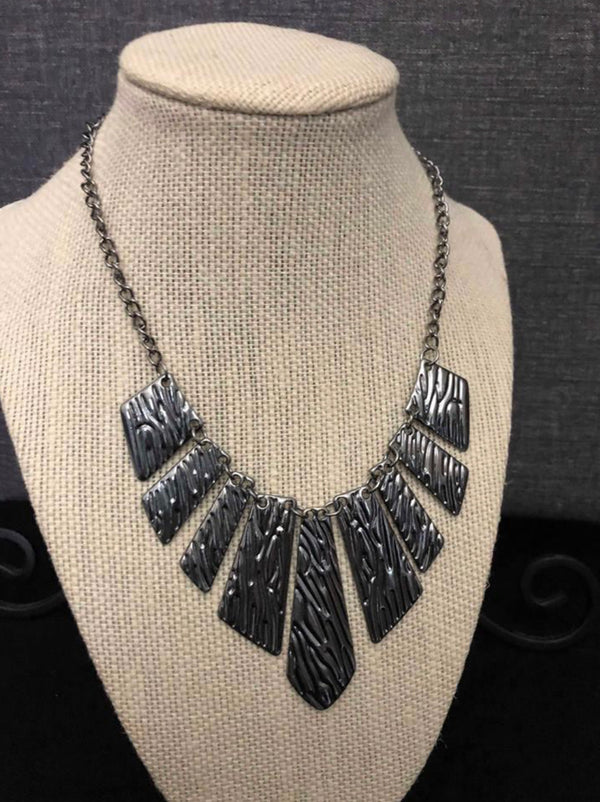 Paparazzi Accessories ✽ Texture Tigress - Black Necklace✽Flat Rate Ship $4.50✽